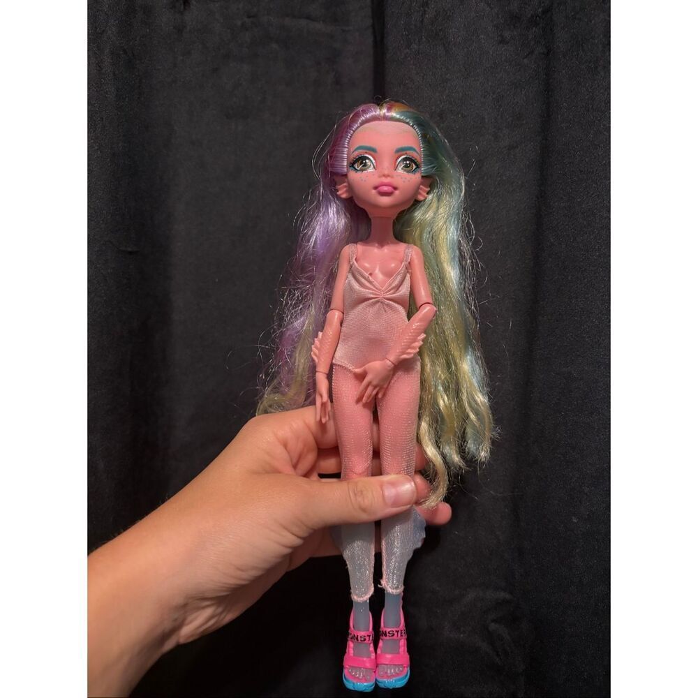 Monster High G3 Lagoona Blue Doll – Pastel Hair & Original Shoes